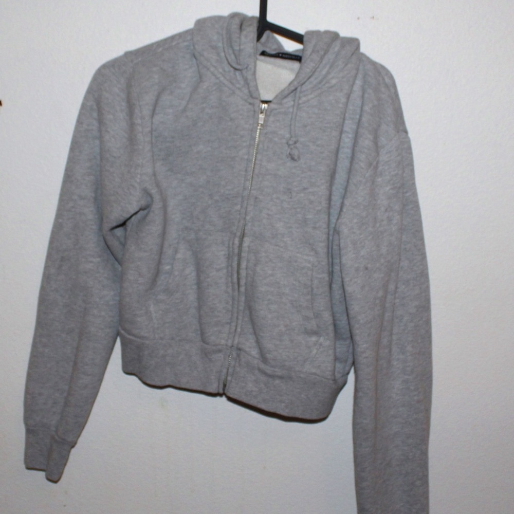 Brandy Melville Cropped Sweatshirt